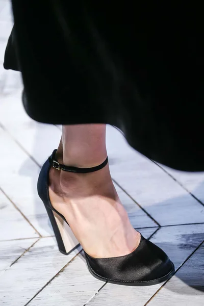 Look 19